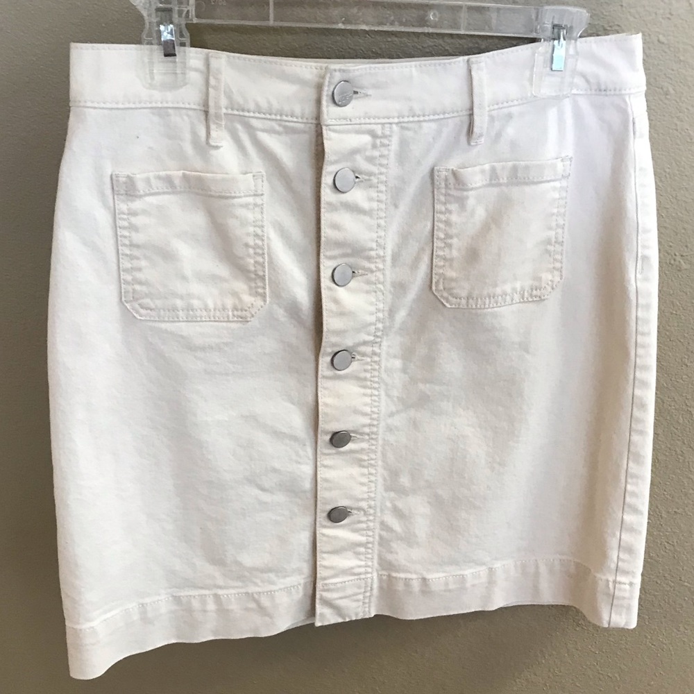 LOFT button-up skirt